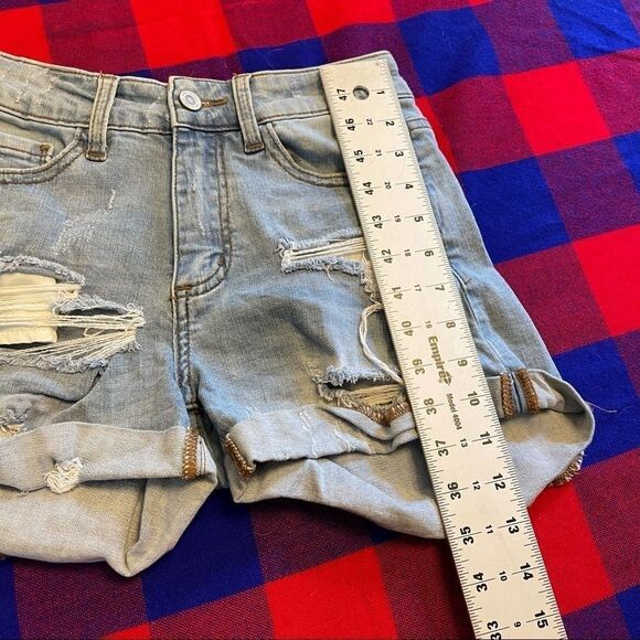 KanCan Light Wash Destroyed Denim Shorts Size 24 - Picture 7 of 11